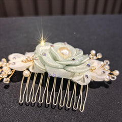 Dorienne Floral Crystal Hair Comb