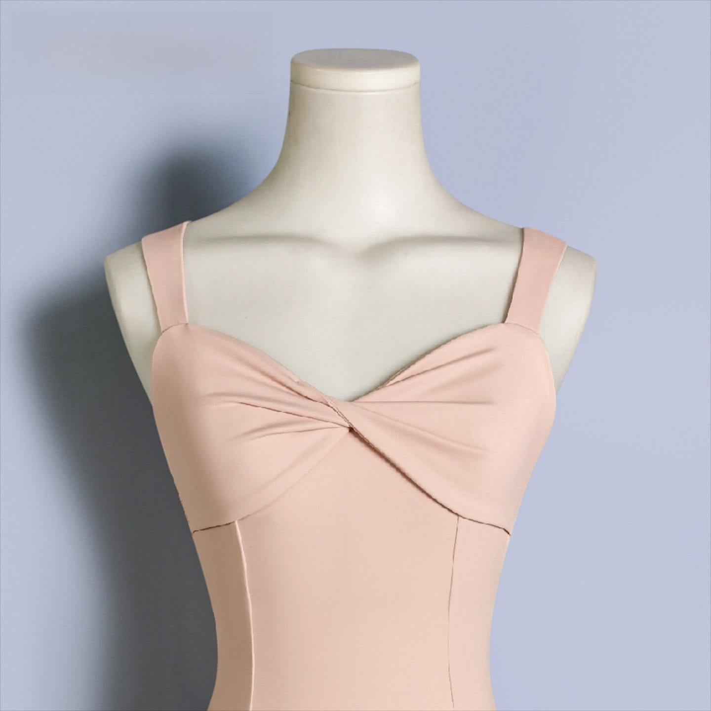 Fynavienne Sculpted Twist Practice Leotard