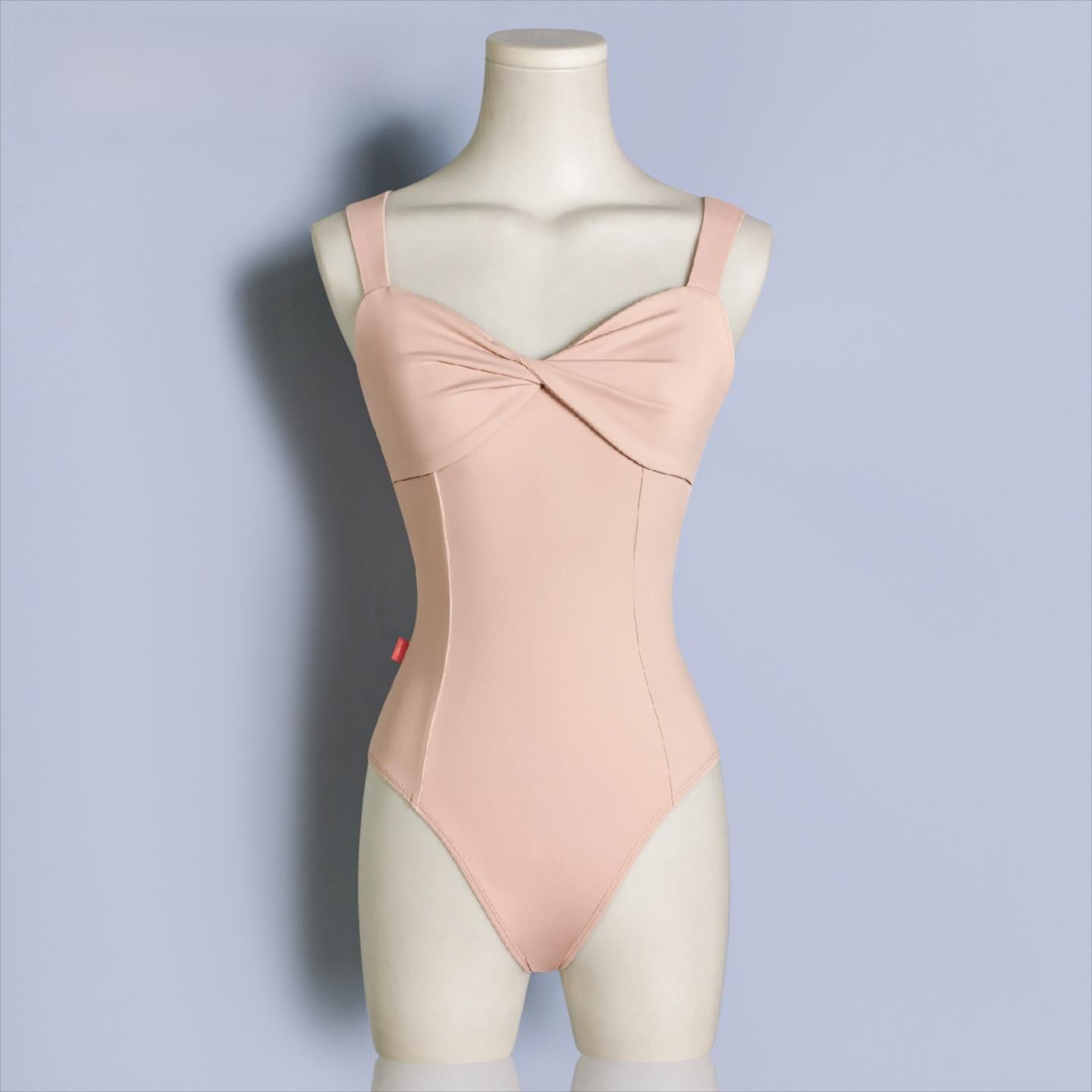 Fynavienne Sculpted Twist Practice Leotard