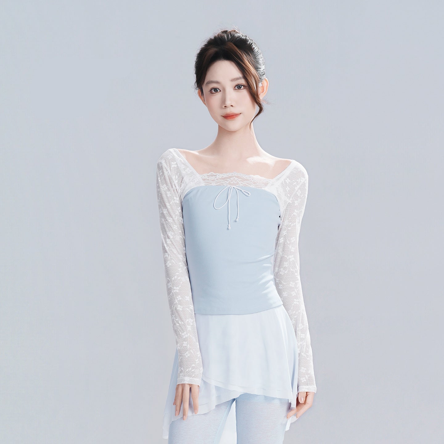 Gwyneira Lace Long Sleeve Training Top