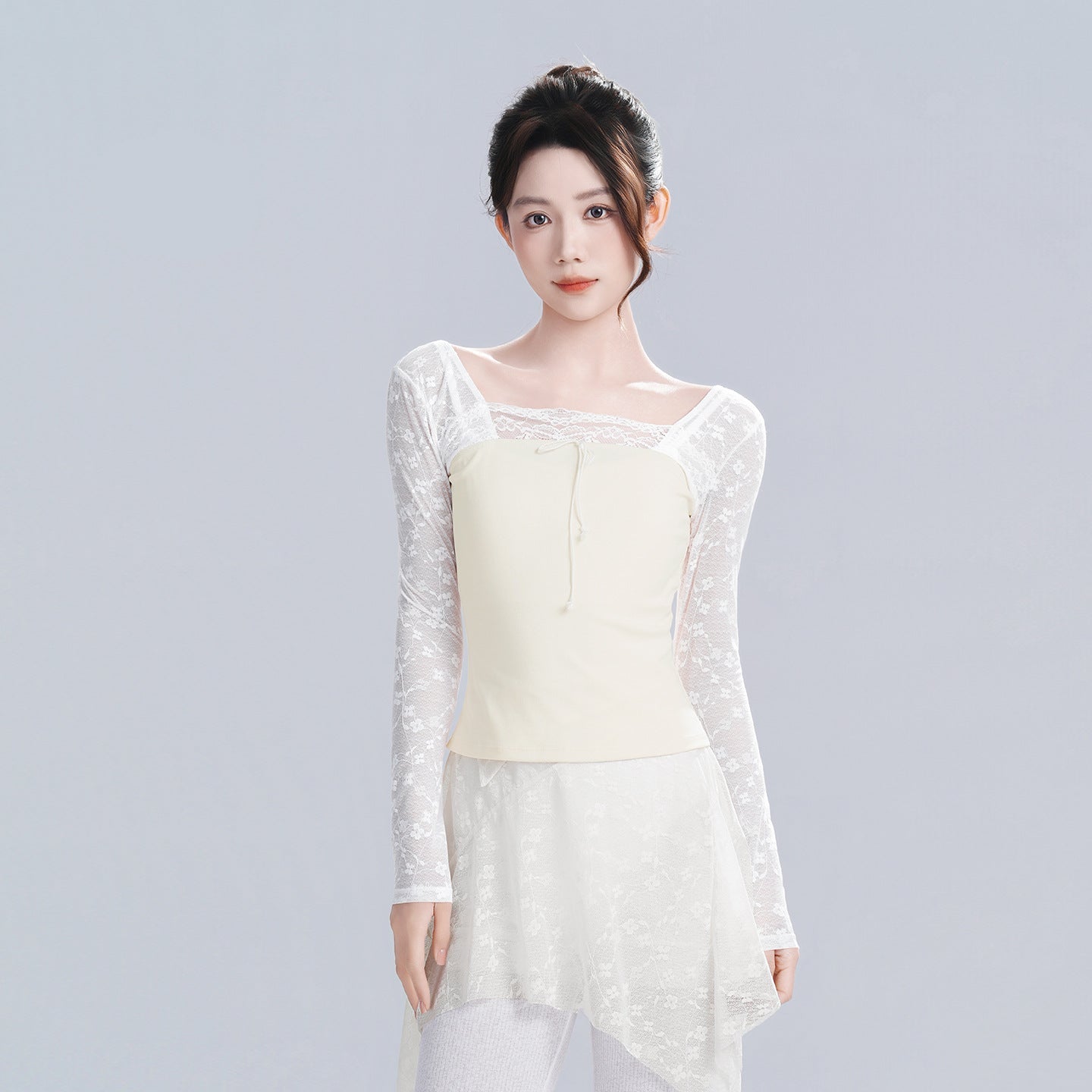 Gwyneira Lace Long Sleeve Training Top