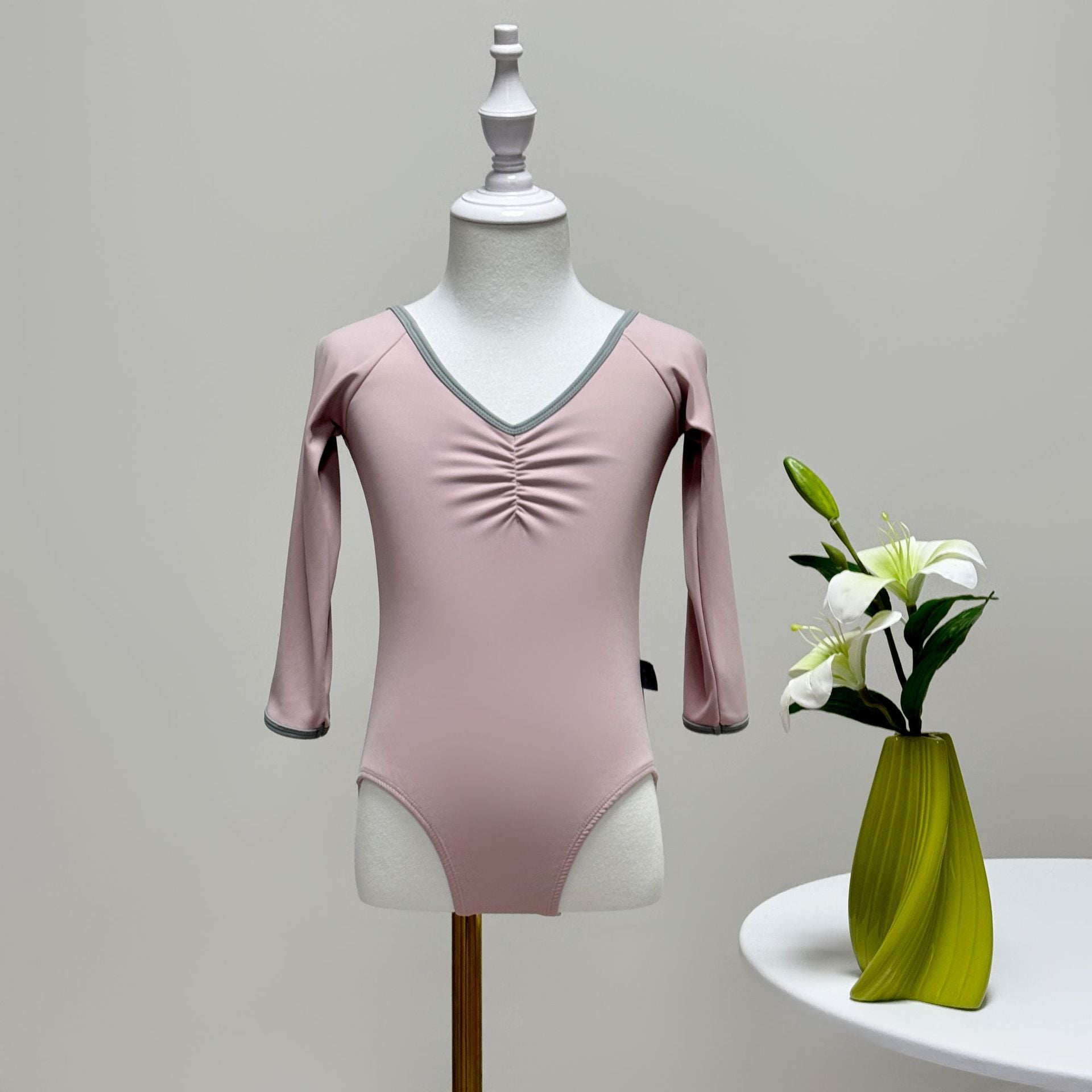 Snowliquea V-Neck Contrast Trim Sleeve Leotard
